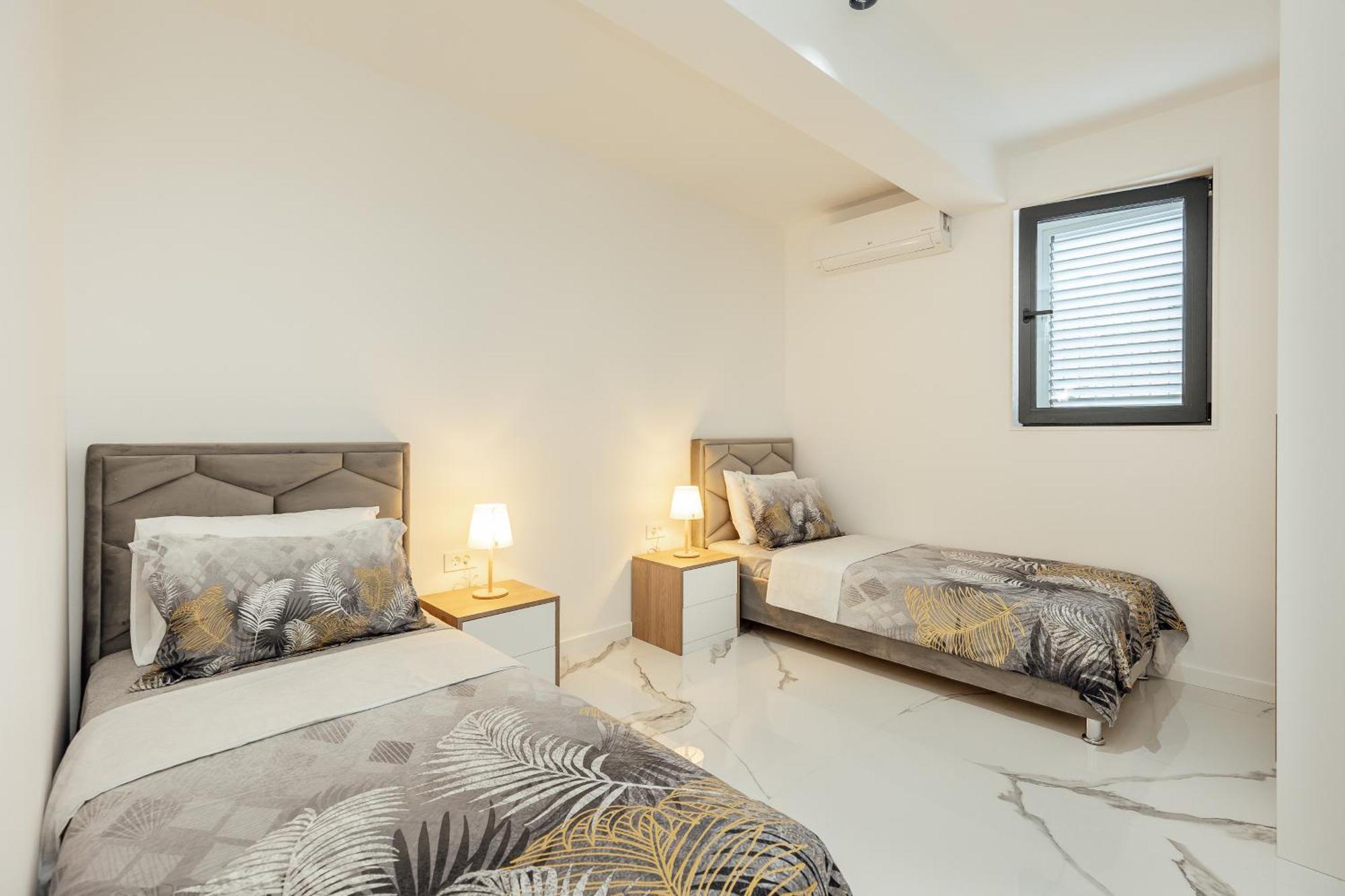 Savina Beachfront Oasis 赫尔采格诺维 外观 照片