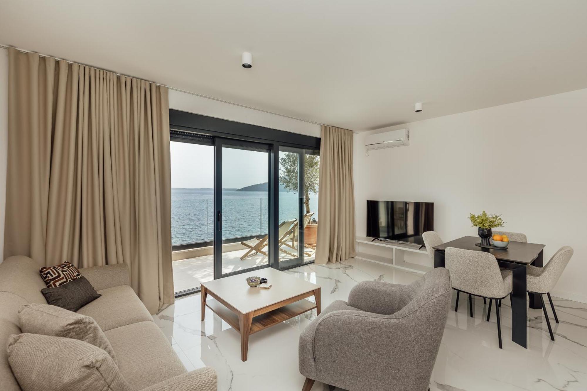 Savina Beachfront Oasis 赫尔采格诺维 外观 照片
