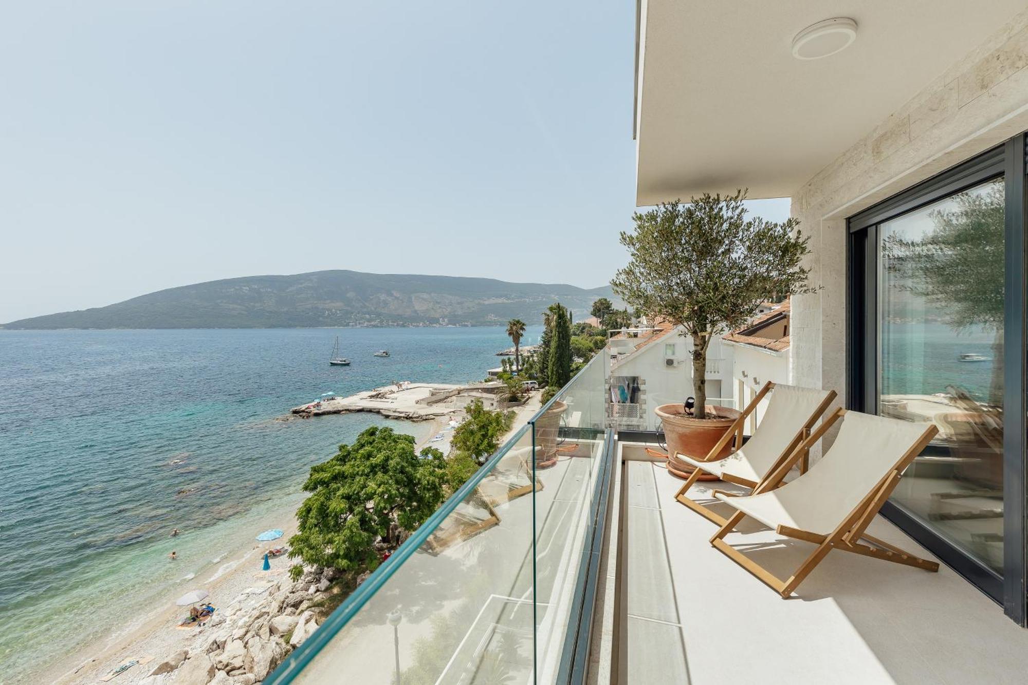 Savina Beachfront Oasis 赫尔采格诺维 外观 照片