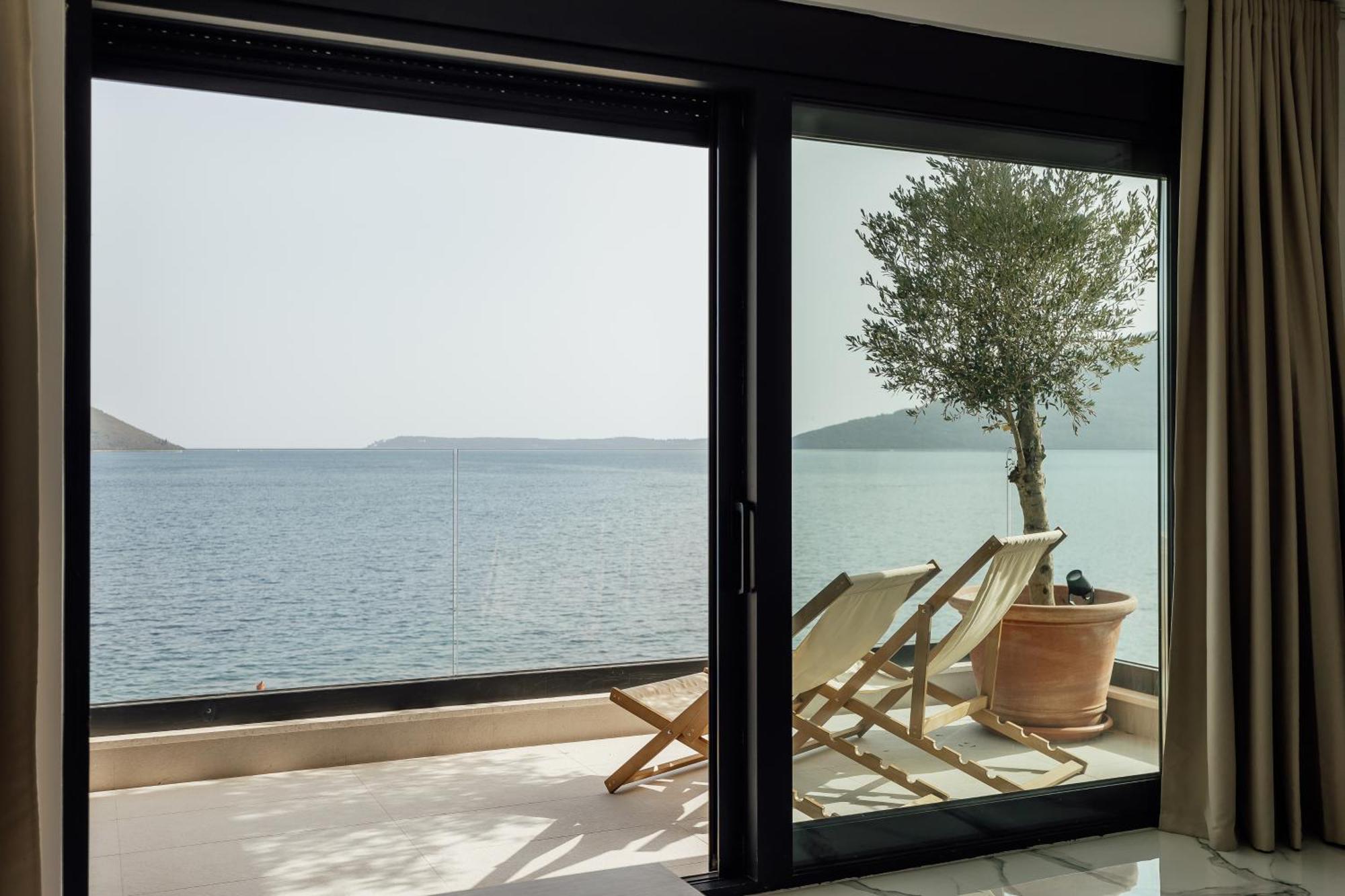 Savina Beachfront Oasis 赫尔采格诺维 外观 照片