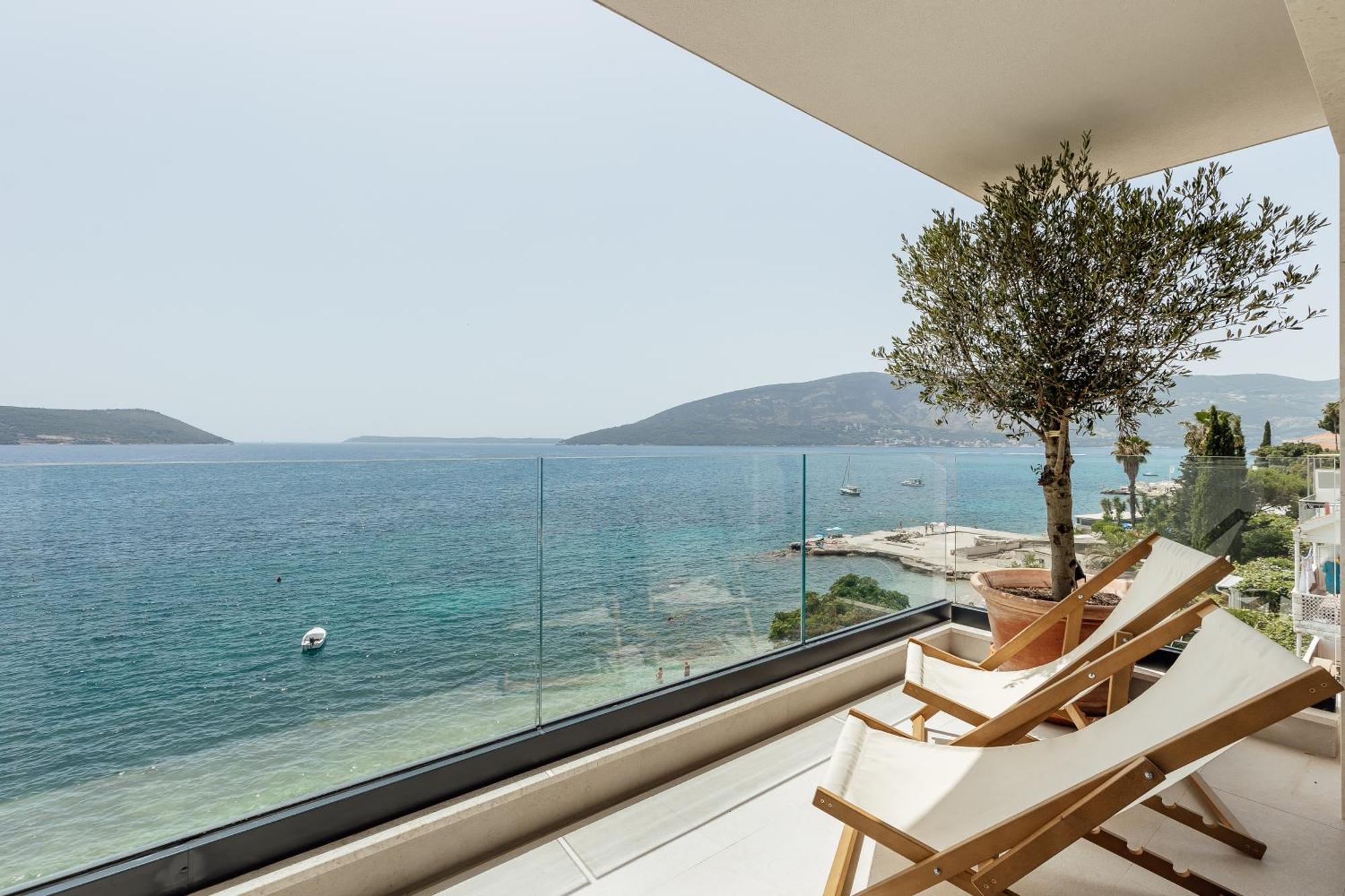 Savina Beachfront Oasis 赫尔采格诺维 外观 照片