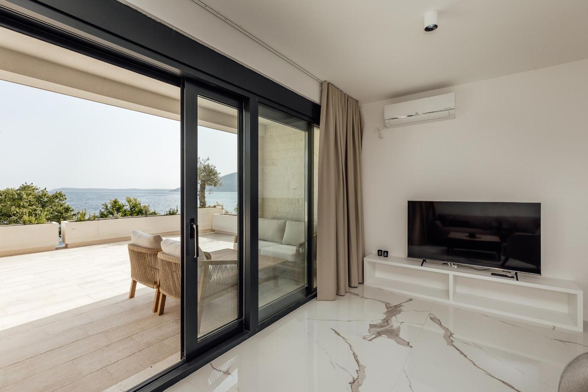 Savina Beachfront Oasis 赫尔采格诺维 外观 照片